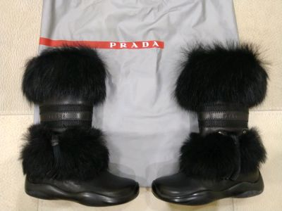 Лот: 11351342. Фото: 1. Детские сапожки prada. Сапоги