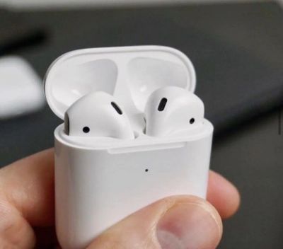 Лот: 21215492. Фото: 1. Airpods 2 беспроводные наушники. Наушники, гарнитуры