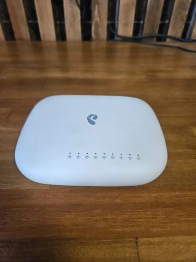Лот: 24618791. Фото: 1. Wi-fi роутер. Маршрутизаторы (роутеры)