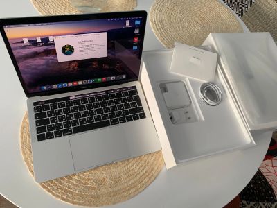 Лот: 17796717. Фото: 1. MacBook Pro 13 2019 с Touch Bar. Ноутбуки