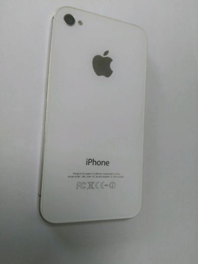 Лот: 9655450. Фото: 1. Iphone 4s 8gb (описание). Смартфоны