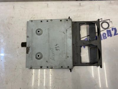 Лот: 21714094. Фото: 1. подстаканник Hyundai Accent LC... Двигатель и элементы двигателя