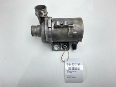 Лот: 24776037. Фото: 1. Помпа Bmw X5 2007 11517586925... Двигатель и элементы двигателя