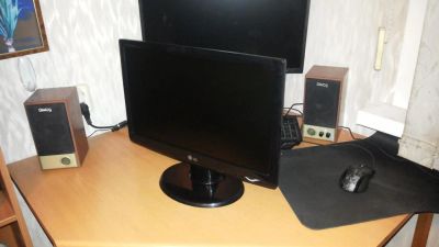 Лот: 6752437. Фото: 1. Монитор LG Flatron w1943se-pf... ЖК-мониторы