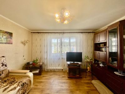 Лот: 25296669. Фото: 1. 3-комн. квартира , Дивногорск... Квартиры, студии