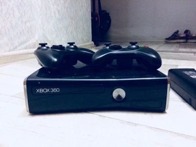 Лот: 12305521. Фото: 1. Xbox 360. Игровые приставки, консоли
