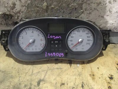 Лот: 21719930. Фото: 1. панель приборов Renault Logan... Двигатель и элементы двигателя