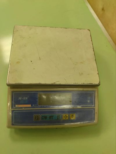 Лот: 25936369. Фото: 1. весы магазинные на запчасти. Весы напольные