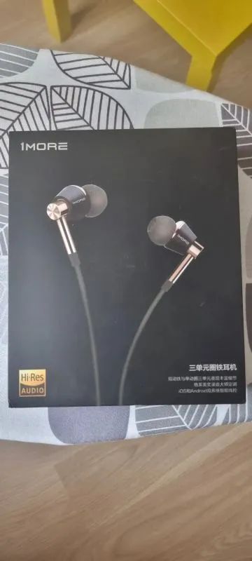 Foxconn EarPods 3.5 Jack . Au.ru