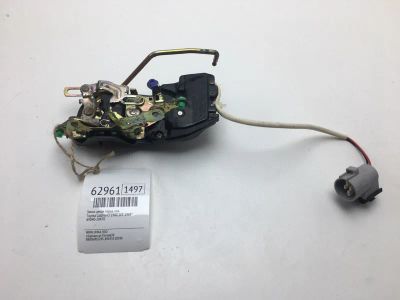 Лот: 20402187. Фото: 1. Замок двери Toyota Caldina 1997... Кузов