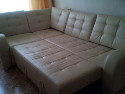 Лот: 4637952. Фото: 1. Диван угловой из качественного... Диваны
