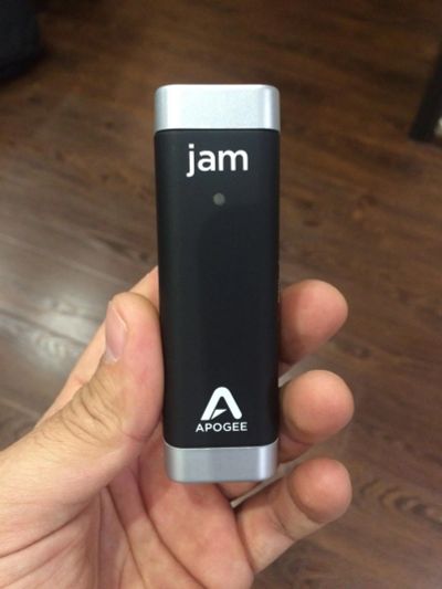 Лот: 15928820. Фото: 1. Аудио интерефейс Apogee Jam. Шлейфы, кабели, переходники