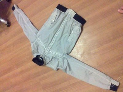Лот: 1473333. Фото: 1. Новая куртка Pull and Bear белая. Верхняя одежда
