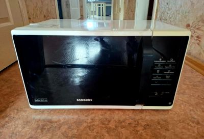 Лот: 25195166. Фото: 1. Микроволновка Samsung MS23K3513AW. Микроволновки, мини-печи