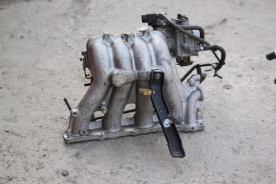 Лот: 5590781. Фото: 1. Впускной колектор двигателя Honda... Двигатель и элементы двигателя
