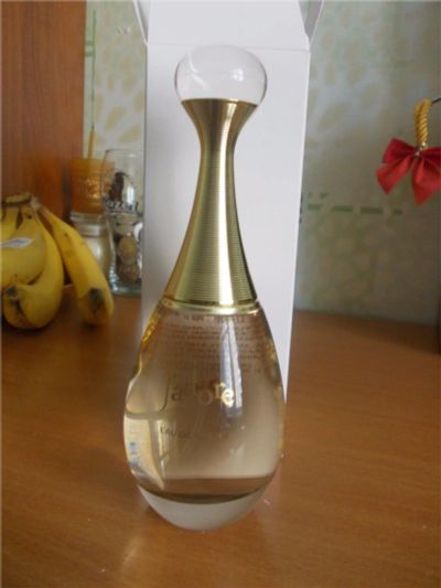 Лот: 9795061. Фото: 1. J'adore Eau de Parfum от Dior... Женская парфюмерия