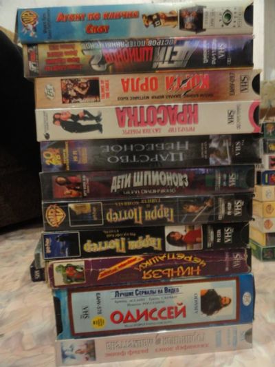Лот: 6722547. Фото: 1. Видеокассеты VHS фильмы зарубежные... Видеозаписи, фильмы
