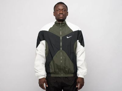 Лот: 24973976. Фото: 1. Ветровка Nike. Верхняя одежда