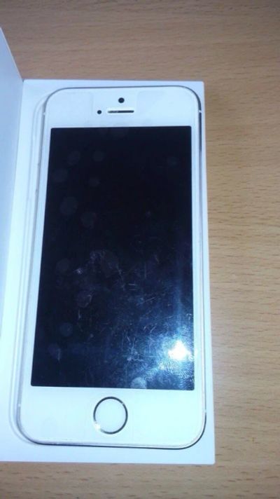Лот: 5537106. Фото: 1. iphone 5s 64 gb gold. Смартфоны