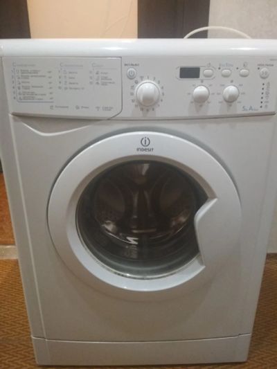 Лот: 16683614. Фото: 1. Стиральная машинка Indesit iwsd... Стиральные машины