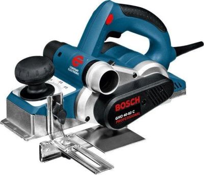 Лот: 15982338. Фото: 1. Рубанок BOSCH GHO 40-82 C 060159A760... Электроинструмент