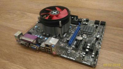 Лот: 12043527. Фото: 1. MSI LGA1155 H61M-P23 с процессором... Материнские платы