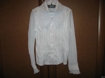 Лот: 11940345. Фото: 1. белая блузка с жабо. Рубашки, блузки, водолазки