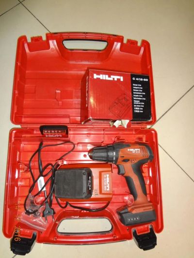 Лот: 8810924. Фото: 1. аккумуляторный шуруповерт Hilti... Электроинструмент