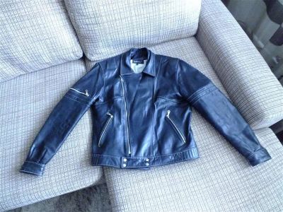 Лот: 2332737. Фото: 1. продам кожаную косуху состояние... Верхняя одежда