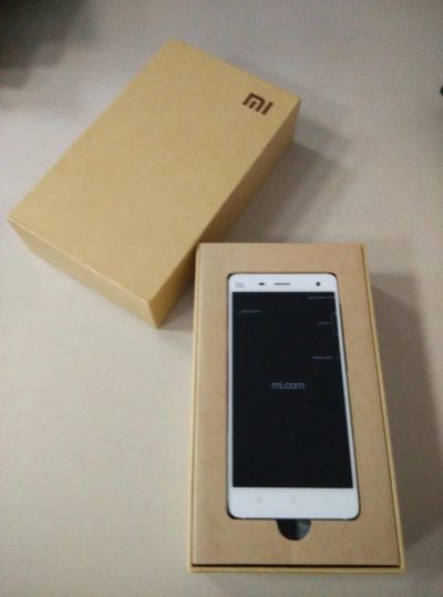 Лот: 6211896. Фото: 1. Xiaomi Mi4 16/3Gb White WCDMA. Смартфоны