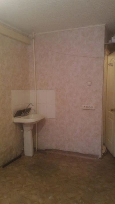 Лот: 11182863. Фото: 1. Продам комнату 12 кв.м., Карбышева... Квартиры, студии