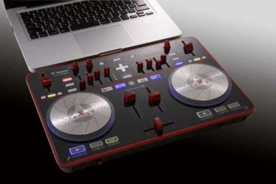 Лот: 11140530. Фото: 1. Vestax Typhoon DJ контроллер. DJ-оборудование