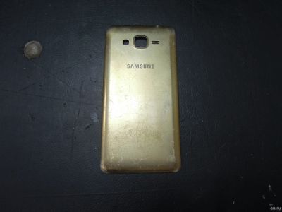 Лот: 13601596. Фото: 1. Задняя крышка золото Samsung G531H. Корпуса, клавиатуры, кнопки