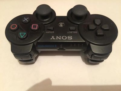 Лот: 10690780. Фото: 1. Геймпад Sony Dualshock 3. Аксессуары для игровых приставок, консолей, геймпады