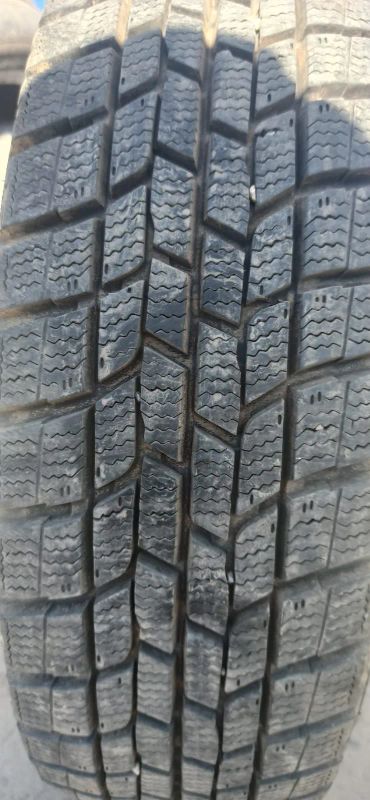 Лот: 22175783. Фото: 1. 165/65R14 Goodyear Ice Navi. Шины