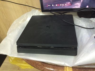 Лот: 10371218. Фото: 1. Sony PlayStation 4 Slim 500 ГБ... Игровые приставки, консоли