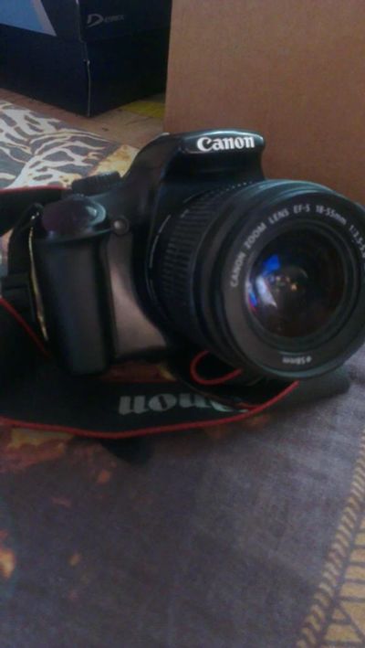 Лот: 5995654. Фото: 1. Фотоаппарат canon EOS 1100D. Цифровые зеркальные