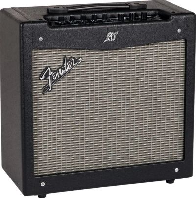 Лот: 4091202. Фото: 1. Fender Mustang 2(40Вт). Гитарные эффекты и комбоусилители