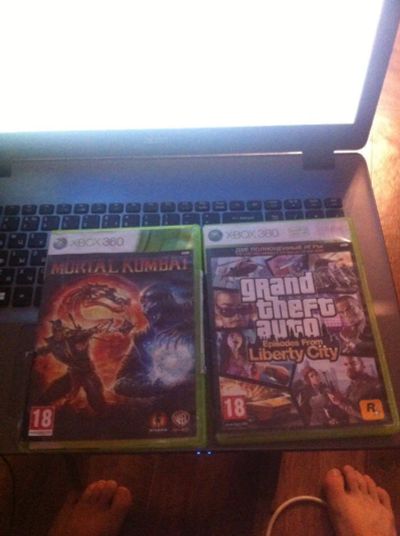 Лот: 8741925. Фото: 1. Mortal kombat, GTA liberty city... Игры для консолей