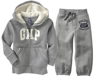 Лот: 3069515. Фото: 1. Костюм GAP на рост 104-110. Новый. Свитера, худи, толстовки