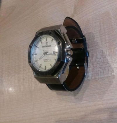Лот: 6016205. Фото: 1. Часы с датой Audemars Piguet. Другие наручные часы