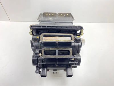 Лот: 21113890. Фото: 1. Печка Audi A8 1998 4D0820356 4D2... Кузов