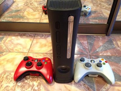 Лот: 4724939. Фото: 1. Xbox360 120GB 2 геймпада прошивка... Игровые приставки, консоли