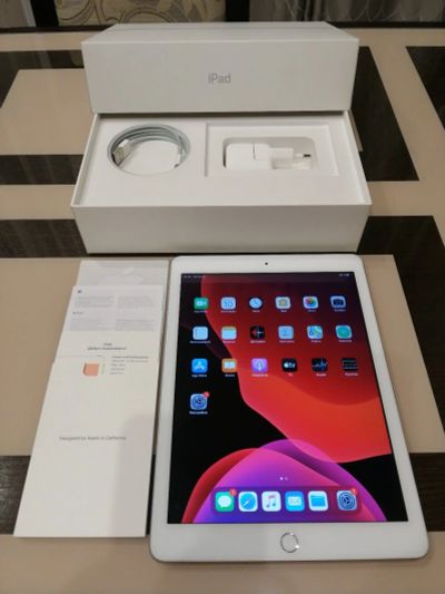 Лот: 16667580. Фото: 1. Ipad 2018 (6th Generation), Wi-Fi... Планшеты