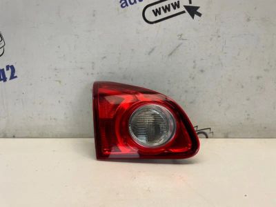 Лот: 25026268. Фото: 1. фонарь в крышку багажника Nissan... Двигатель и элементы двигателя