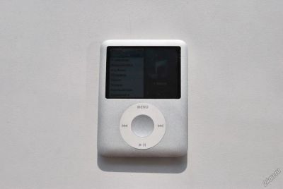 Лот: 5695517. Фото: 1. Apple iPod Nano 4 GB 3-го поколения. Плееры