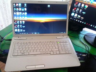 Лот: 7569430. Фото: 1. Ноутбук 17.3", Toshiba Satellite... Ноутбуки