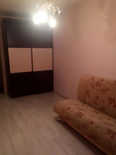 Лот: 10871127. Фото: 1. Продам 2-х комн. квартиру в октябрьском... Квартиры, студии
