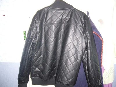 Лот: 582462. Фото: 1. продам кожаную куртку. Верхняя одежда