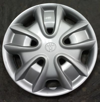 Лот: 19787960. Фото: 1. Колпак колёсный оригинальный Toyota... Колпаки